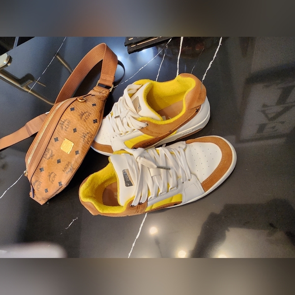 Authentic MCM RUNNER SHOES - Picture 1 of 8